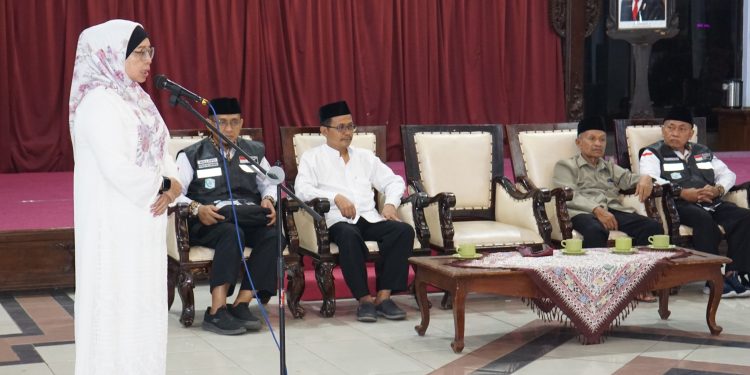 Pemberangkatan Jamaah Calon Haji Kloter 37
