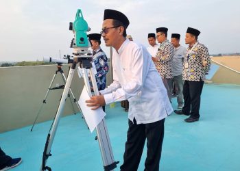 Hilal Tak Nampak di Langit Batang