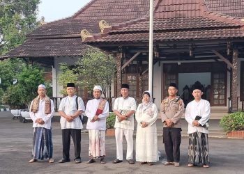 Penyelenggara Zakat Wakaf Ikuti Shalat Idul Adha di Masjid Agung