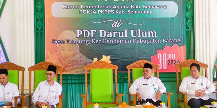 Pelaksana Seksi PD Pontren Mendampingi Studi Tiru di PDF Tragung