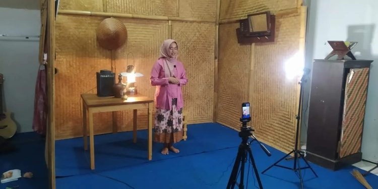 Syeefira Siswa MA Sunan Kalijaga Bawang Masuk Grand Final Pidato Nasional
