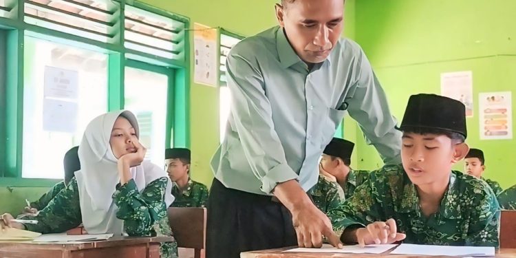 Tingkatkan Kualitas Pendidikan MTs NU 01 Gelar Asesmen Tengah Semester