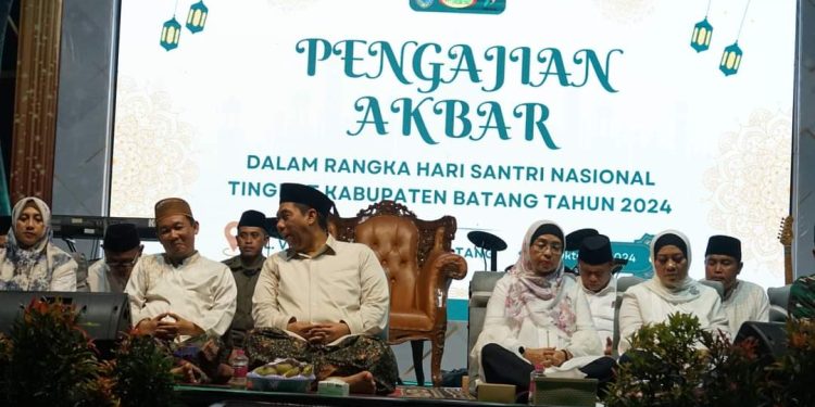 200 Santri Terima Santunan di Peringatan Hari Santri