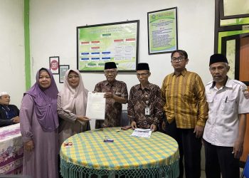 KUA Batang Kembali Pimpin Ikrar Wakaf