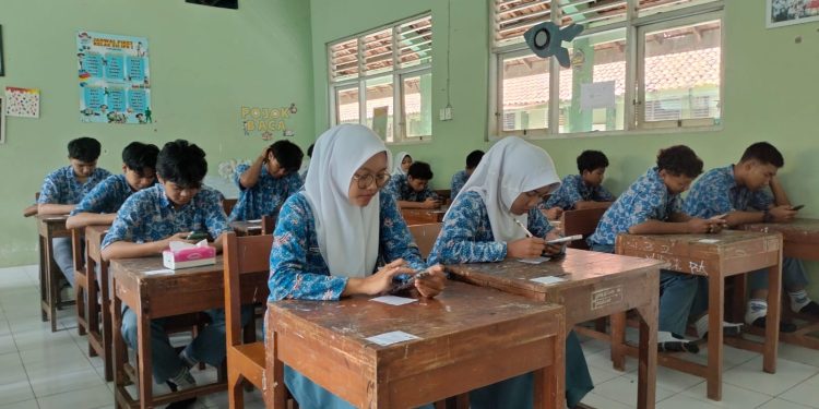 Asesmen Sumatif Akhir Semester di MAN Batang Berbasis CBT
