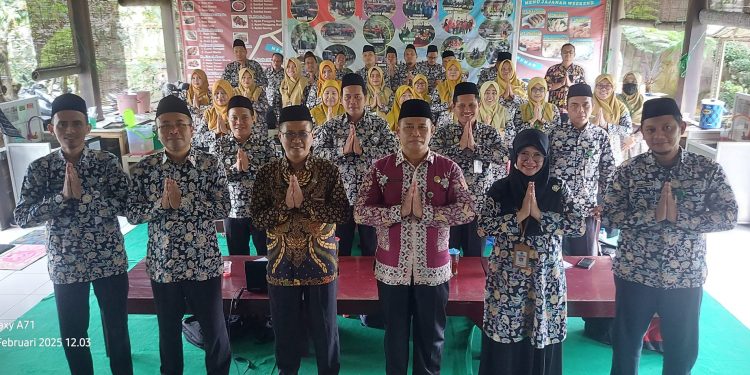 Rakor PD IPARI Batang Rencanakan Living Quran 1000 Gen Z