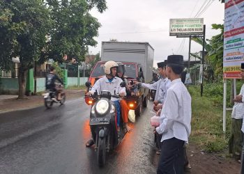 MTs Tholabuddin Masin Gelar Aksi Berbagi Takjil dan Khotmil Qur’an