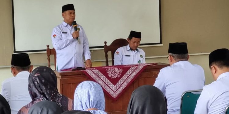 Momen Hari Pertama Masuk Kerja Kemenag Gelar HBH