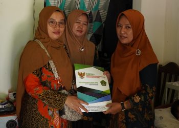 Upz Kemenag Batang Bantu Guru Wiyata Bhakti