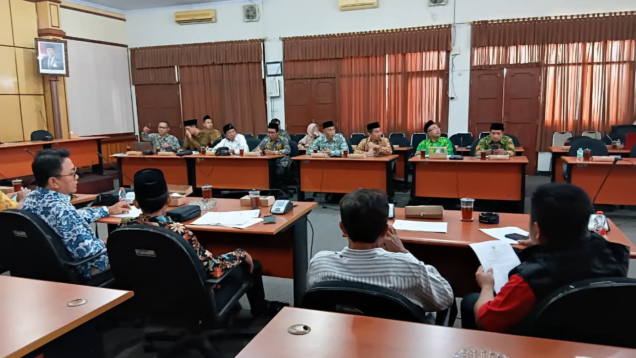 Kemenag Batang Hadiri Rapat Dengar Pendapat di DPRD