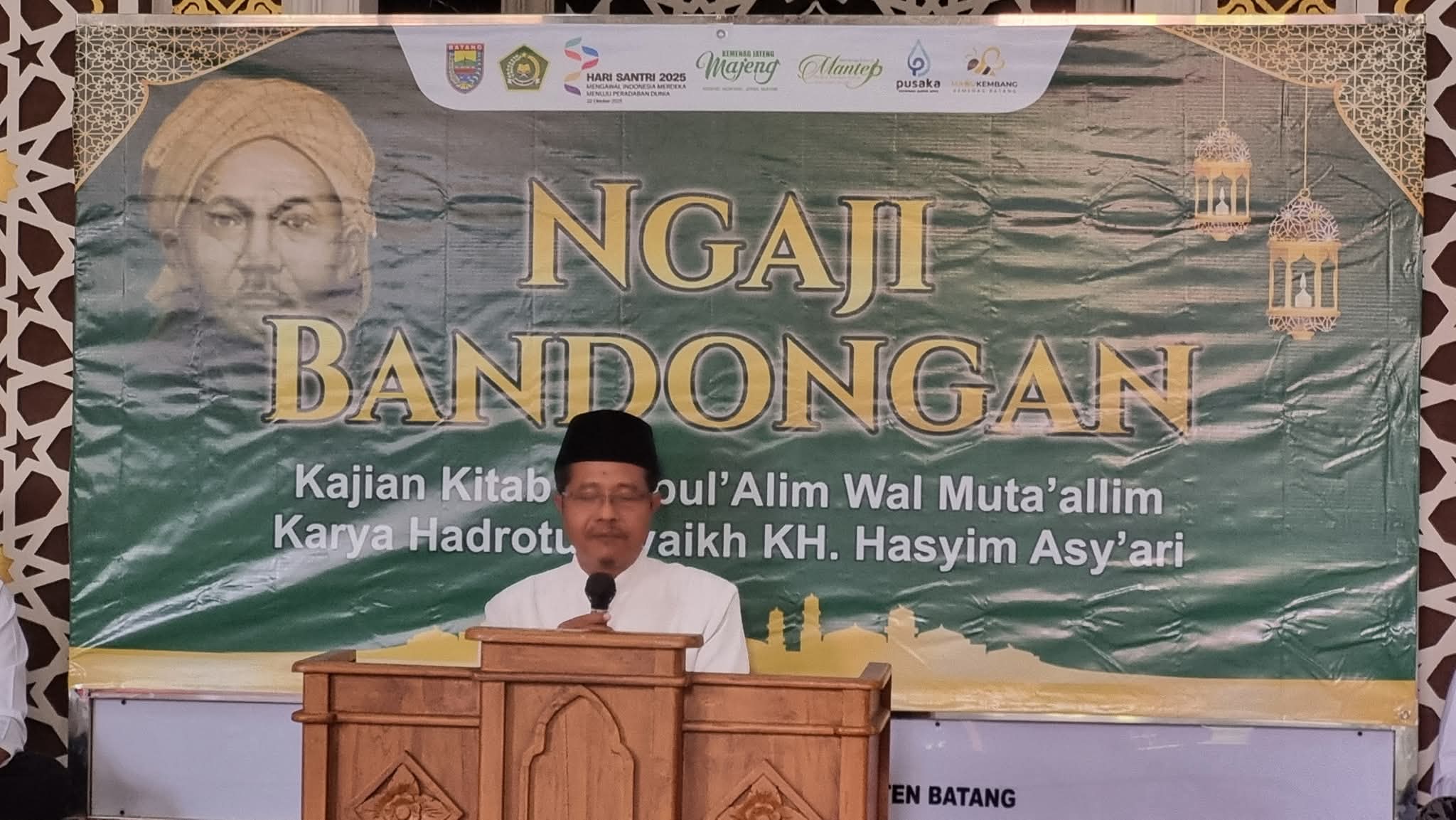 Ngaji Bandongan Peringatan Hari Santri Digelar Di Masjid Al Ikhlas