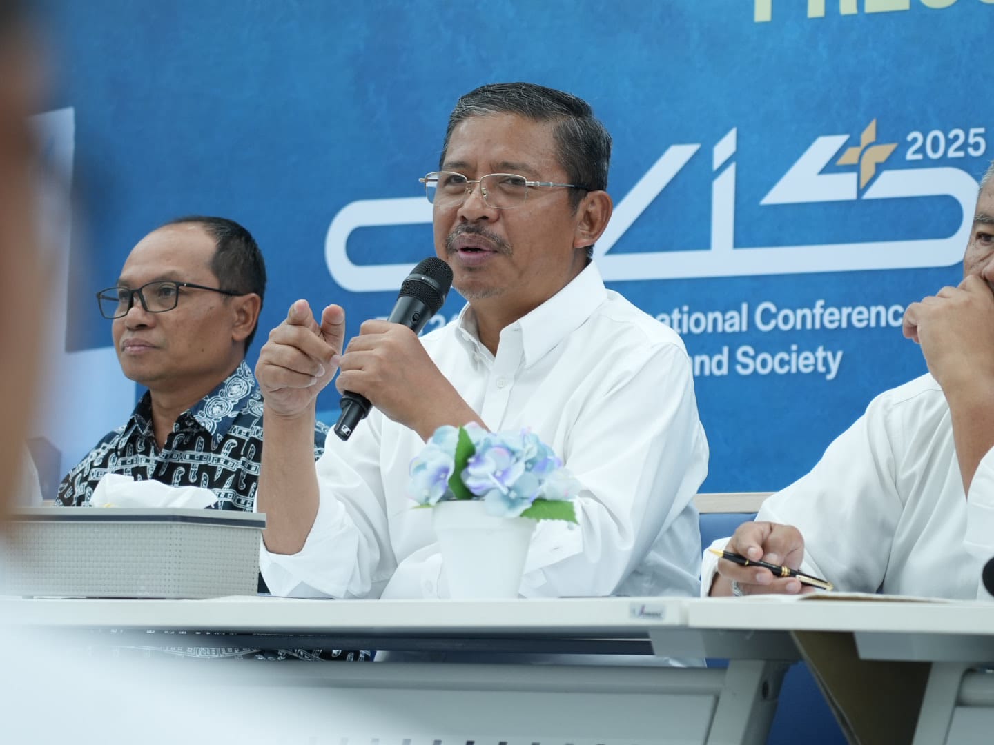 Atap Satu Ruang Asrama Ambruk, Kemenag Berduka dan Beri Bantuan Pesantren Syekh Abdul Qodir