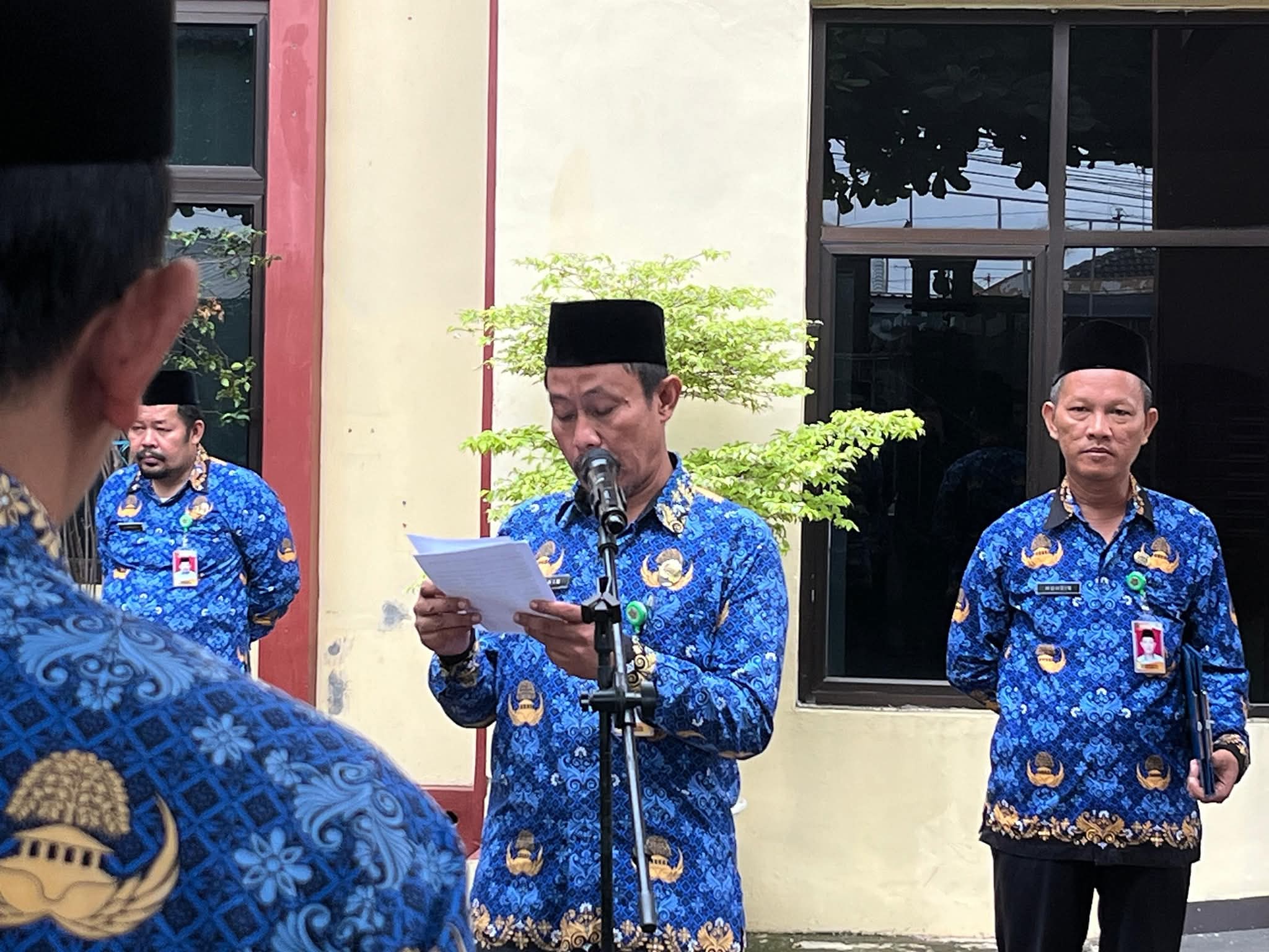 Peringati Hari Pahlawan Kemenag Kab. Batang Gelar Upacara