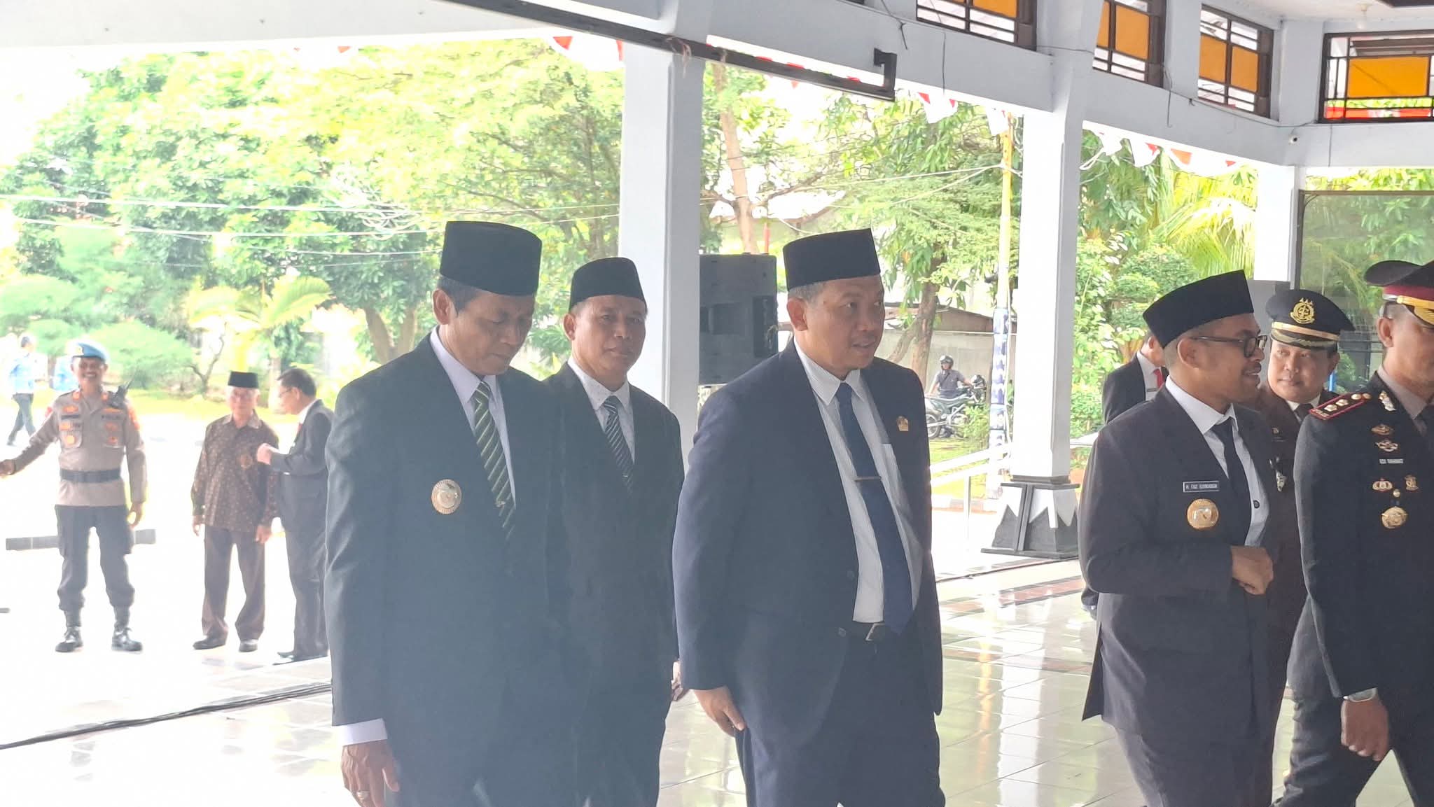 Kakankemenag Bacakan Doa pada Upacara Hari Pahlawan