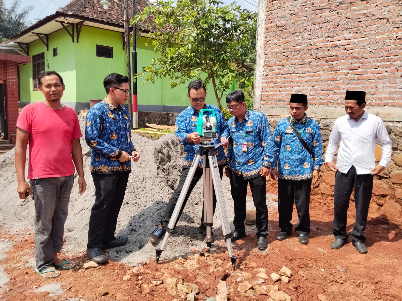 Pengukuran Arah Kiblat Mushola Baitul Muttaqin Subah