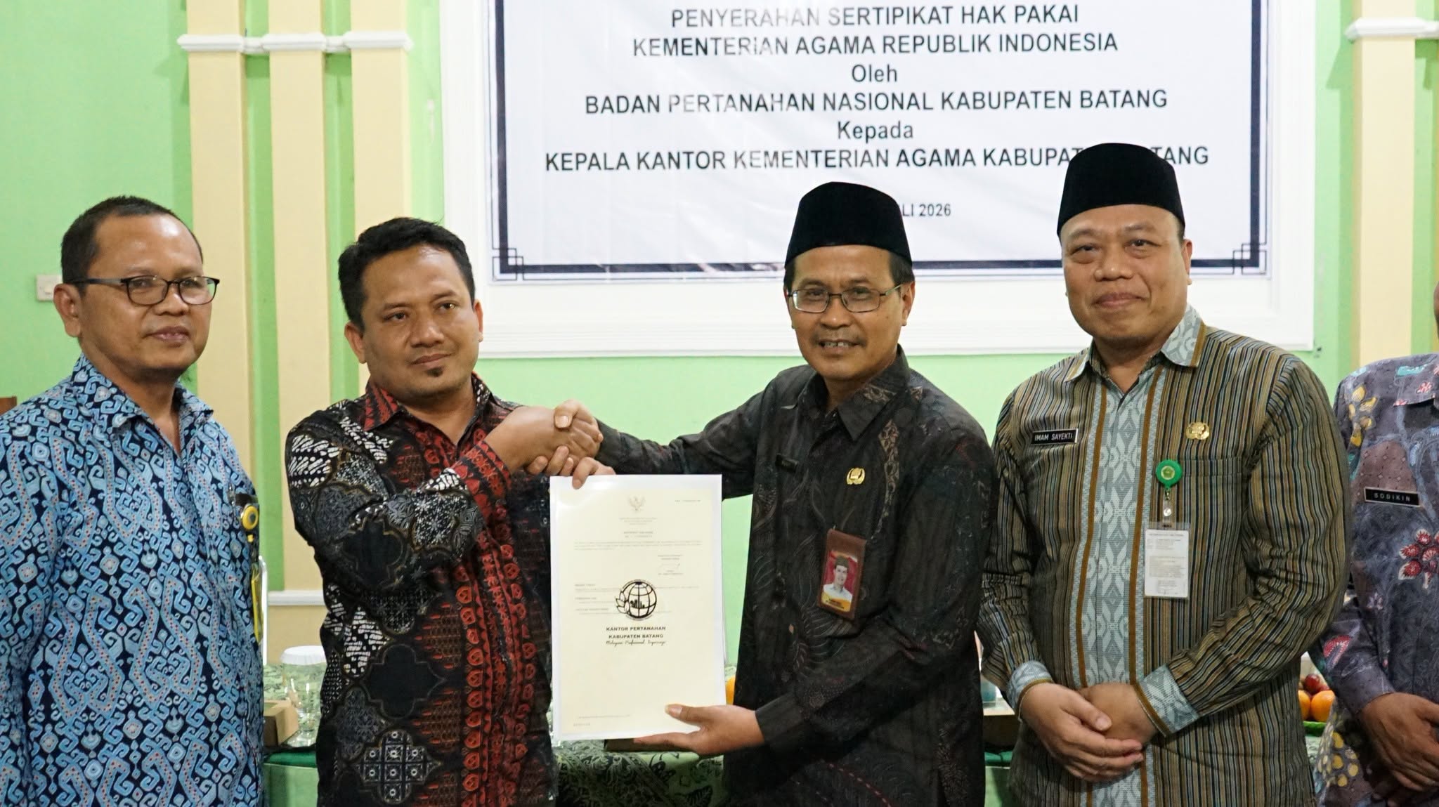 MAN Batang Terima Hibah Tanah Dari Pemda Batang