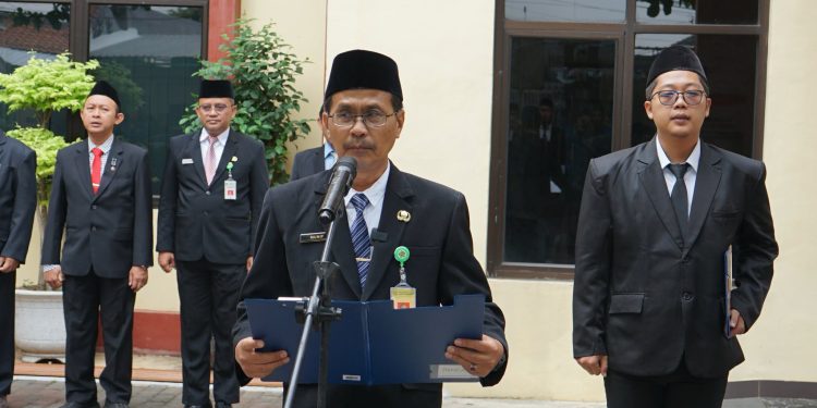 Kemenag Batang Gelar Upacara Hari Sumpah Pemuda ke-98